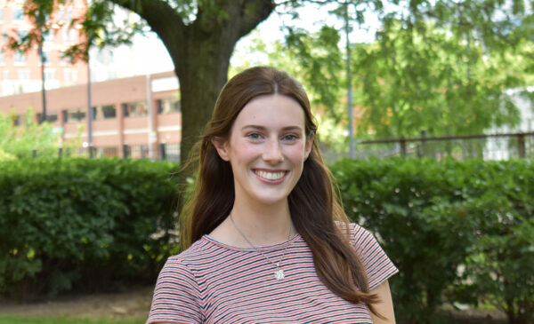 Anna Waddell Headshot