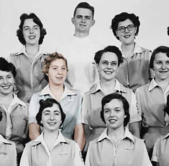 Velma Russ Reichenbach and classmates, 1954.
                  