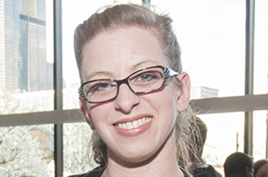 Lauren headshot