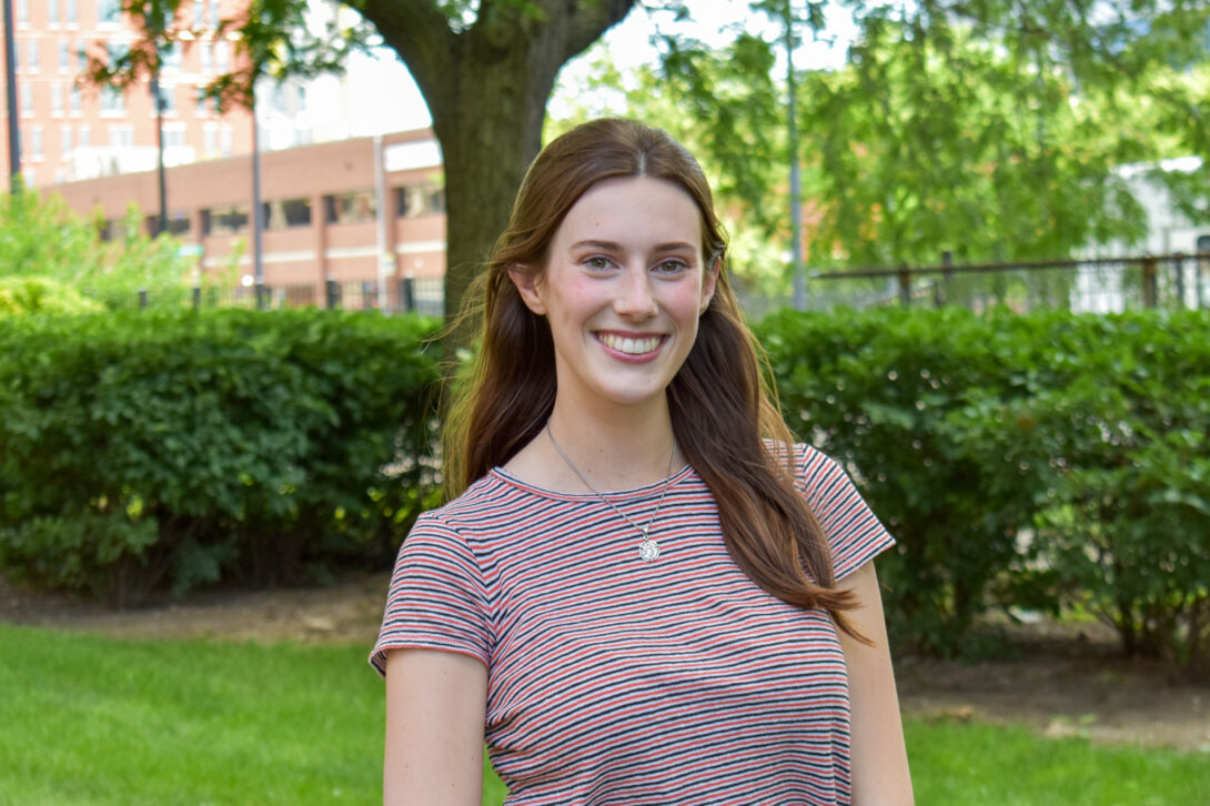 Anna Waddell headshot