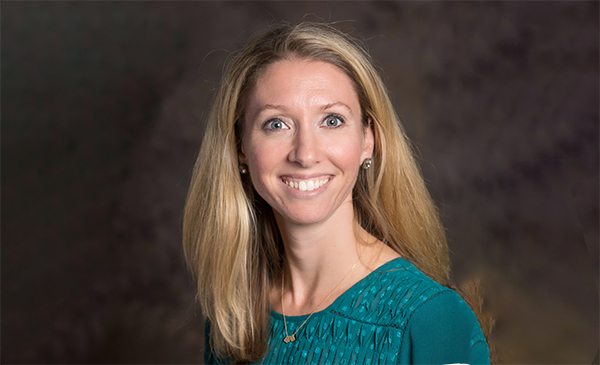 Lindsey Strieter headshot